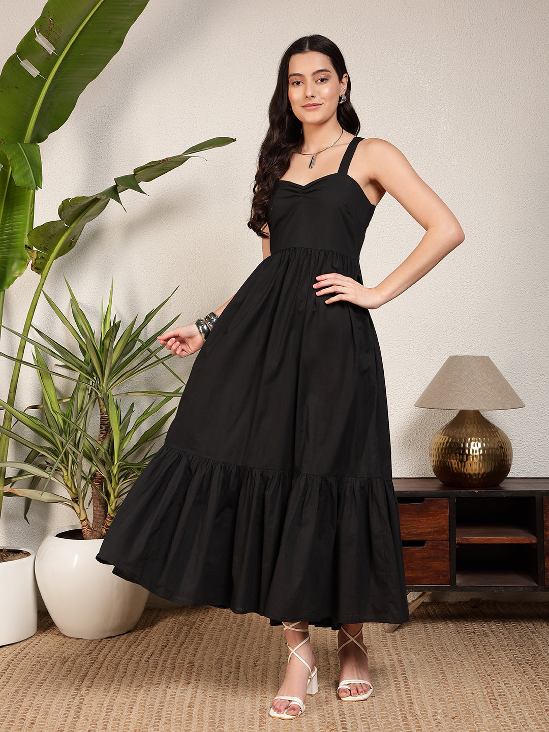 Modsik Black Solid Maxi Dress