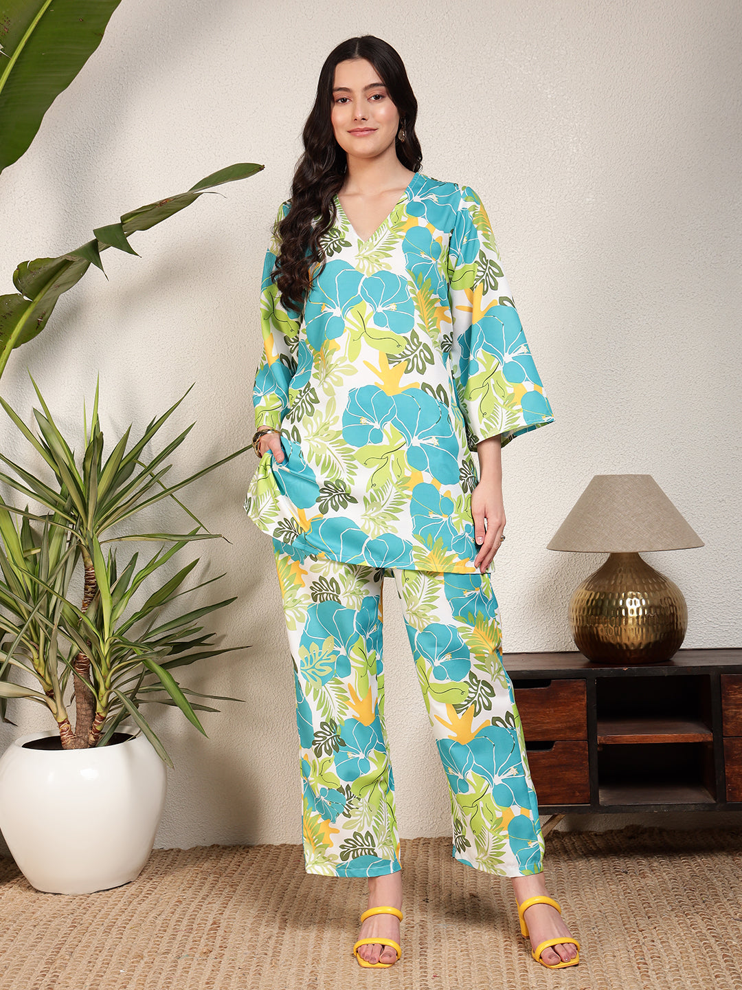 Modsik Women's Relaxed Fit Floral Tunic and Pant Co-ord Set