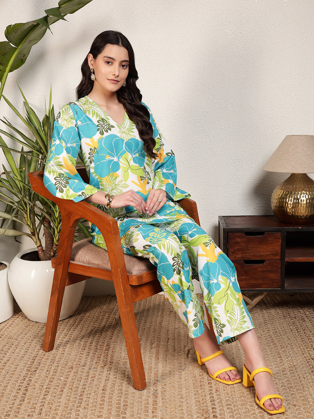 Modsik Women's Relaxed Fit Floral Tunic and Pant Co-ord Set